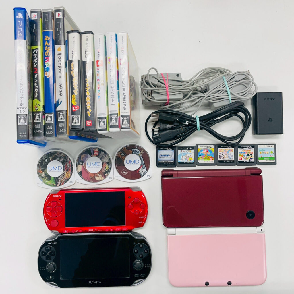 PS Vita 1000/Dsi LL/PSP 3000/3Ds LL 動作品＋ソフト