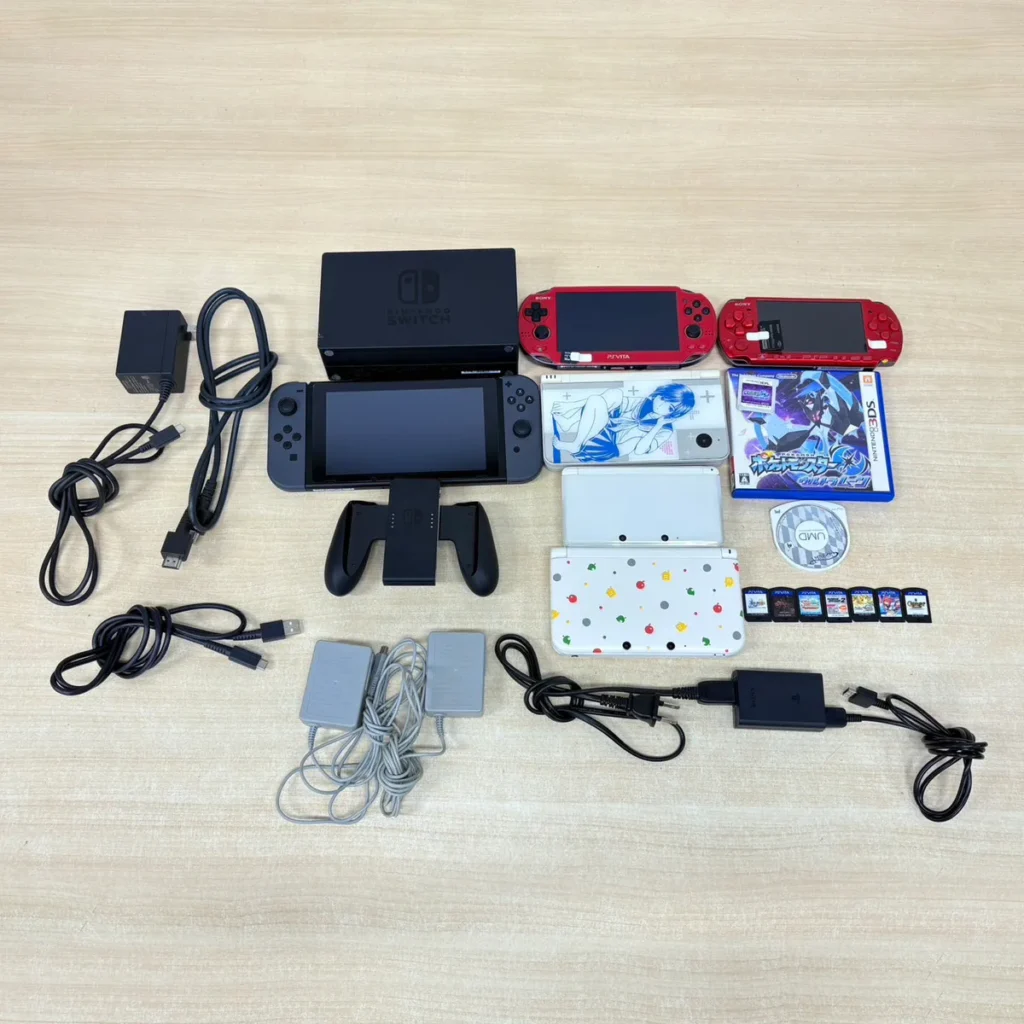 PSP3000＋Vita1000＋3Ds LL＋Dsi LL Love Plus＋3Ds＋Switch＋ソフト＋メモリーカード
