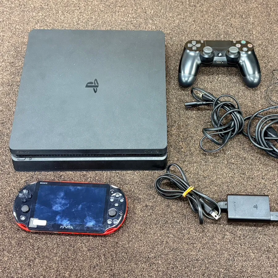 Vita 2000+PS4